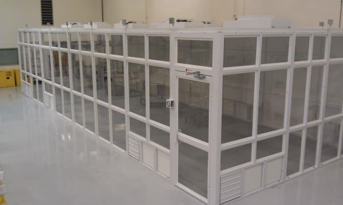 hardwall cleanroom class 10000_700x420